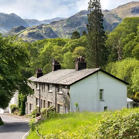 2 Bed In Borrowdale Sz068 *